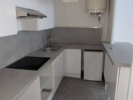Appartement à louer - Première occupation 480 € 2 pièces 1 chambre 40 m² Étage 1/3 Coeur de Ville Saint-Gaudens 31800