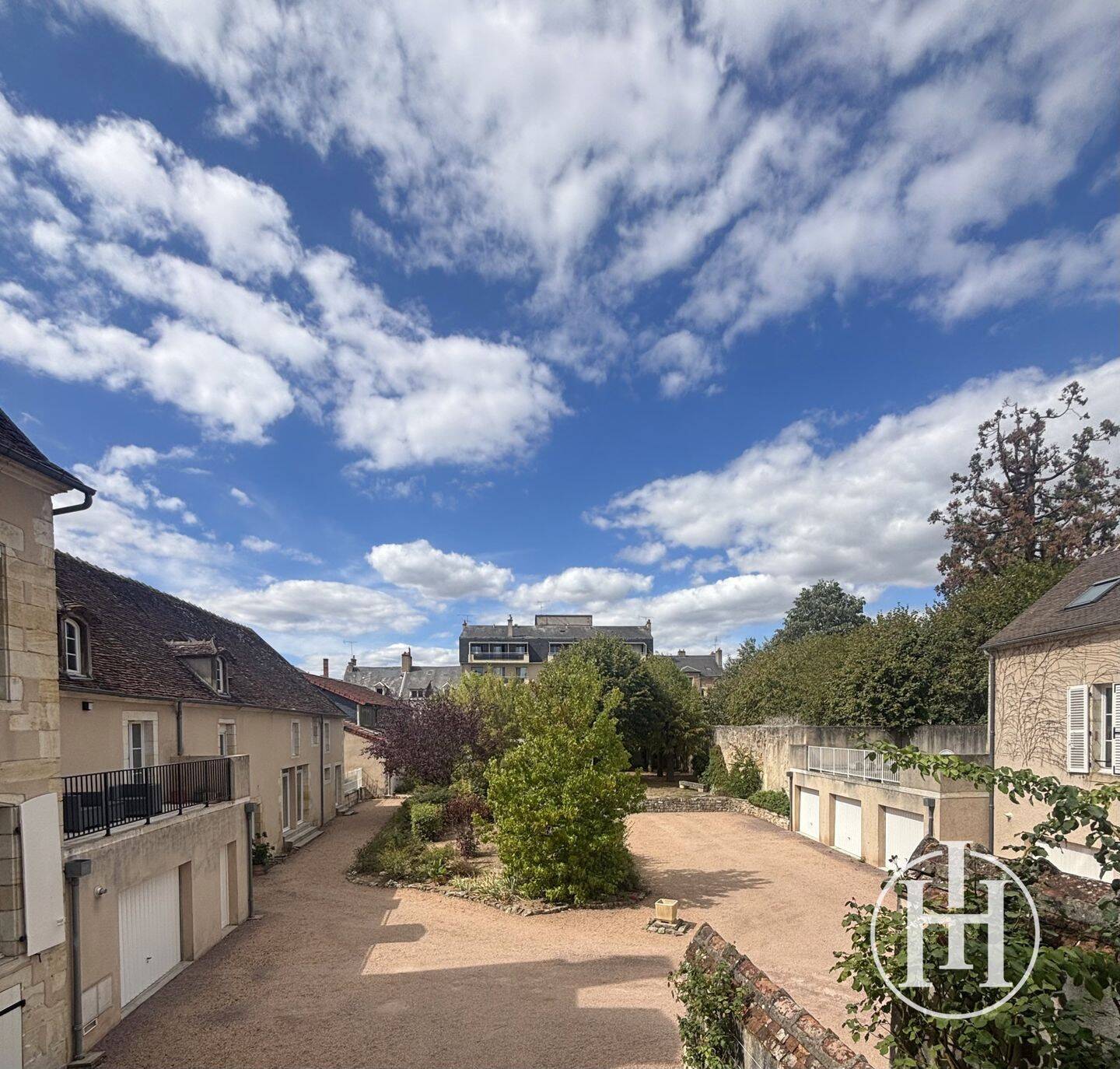 Appartement 2 pièces 67 m² · à Saint-Amand-Montrond · 67 m² · 89 000 €