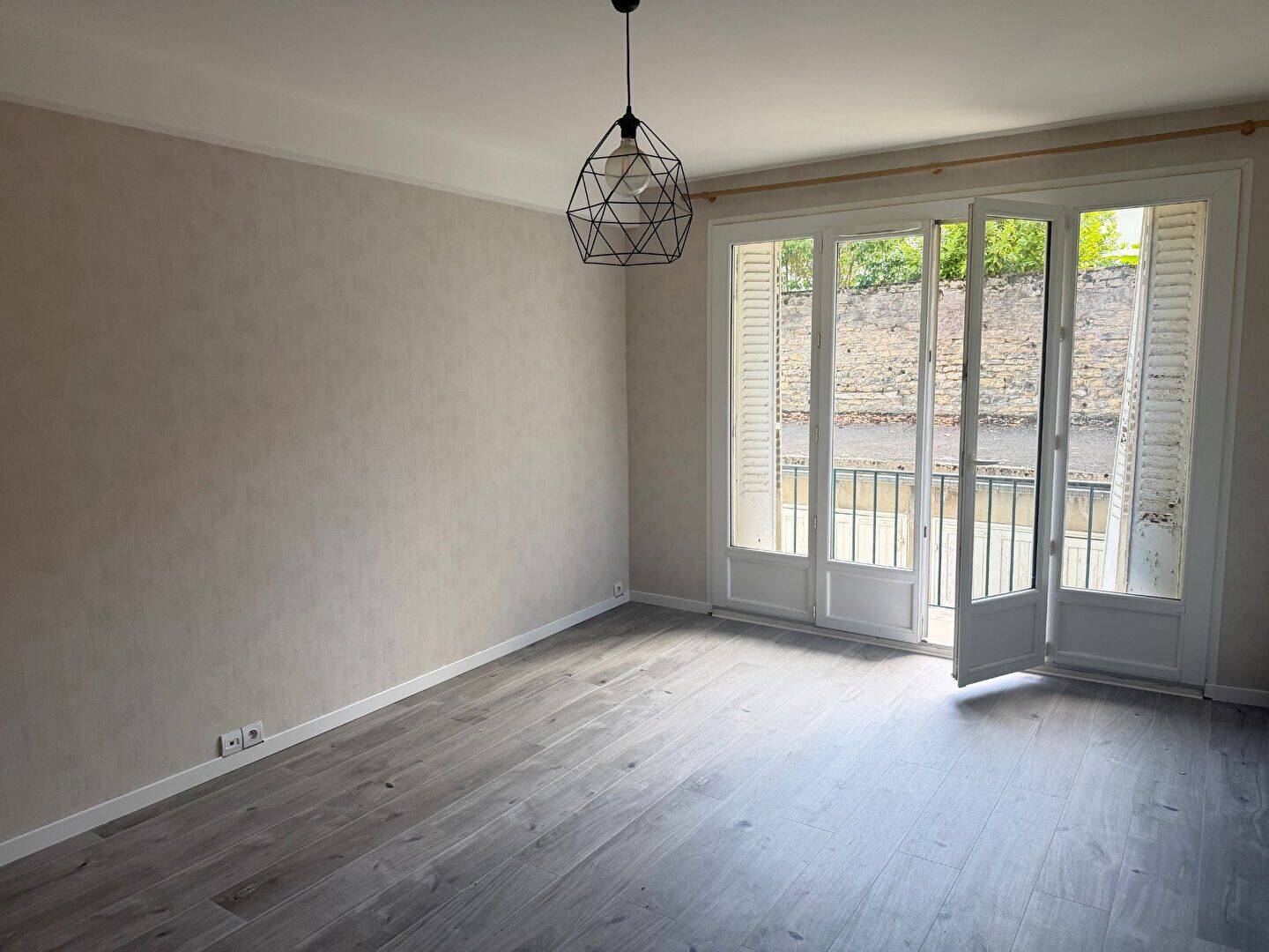 Appartement 3 pièces 57 m² · à Dijon · 56,9 m² · 720 €/mois