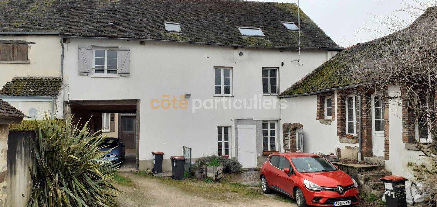 Maison 8 pièces 424 m² · à Courtenay · 424 m² · 200 500 €