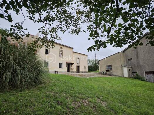 Ferme à vendre 179 000 € 4 pièces 3 chambres 100 m² 11 319 m² de terrain Cordes-sur-Ciel 81170