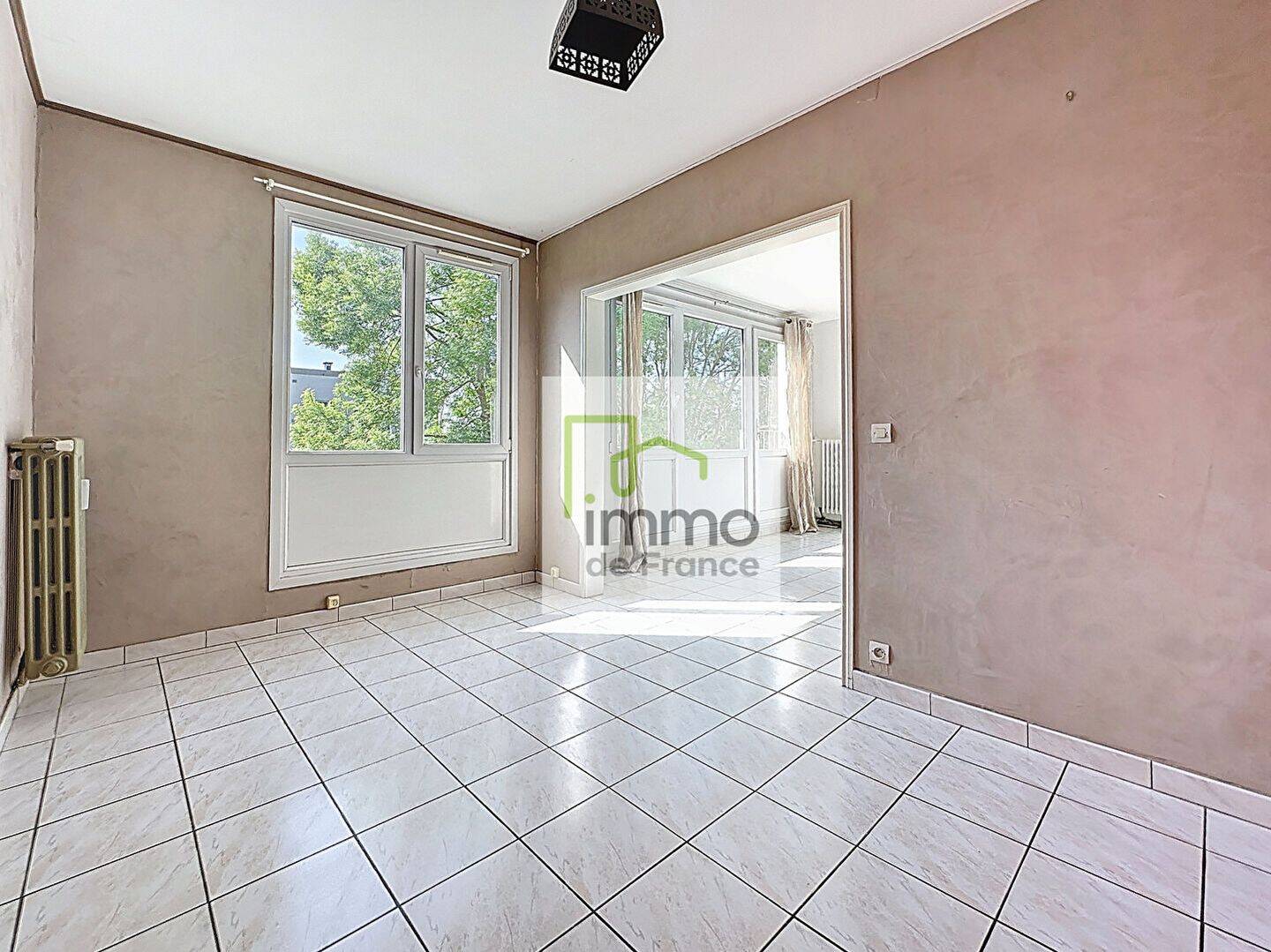 Appartement 4 pièces 82 m² · à Lille · 81,7 m² · 952 €/mois