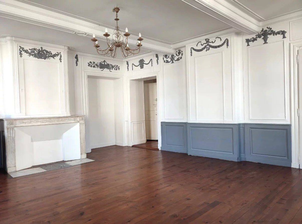 Appartement 4 pièces 91 m² · à Pau · 91 m² · 159 700 €