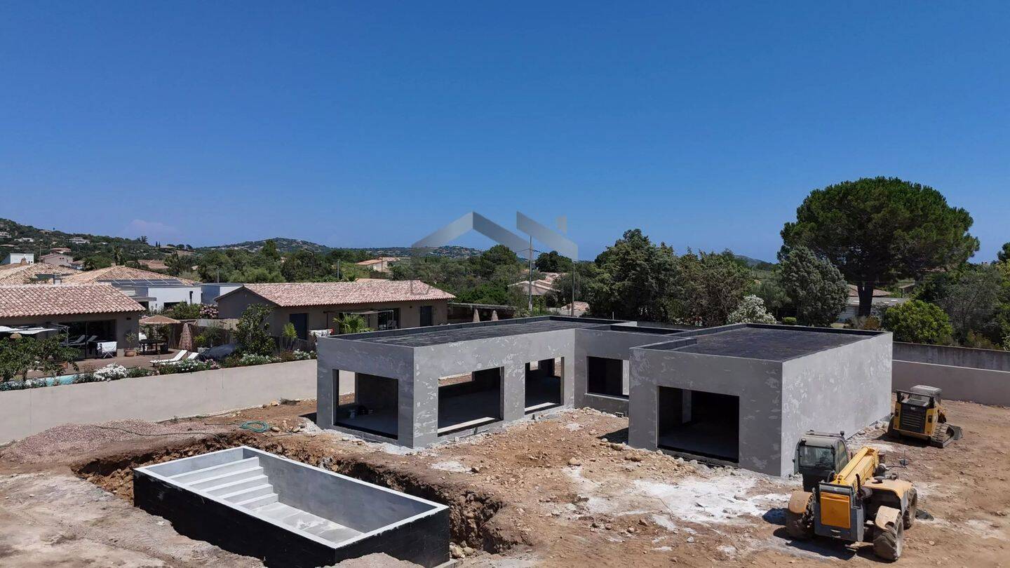 Maison 5 pièces 220 m² · à Lecci · 220 m² · 1 390 000 €