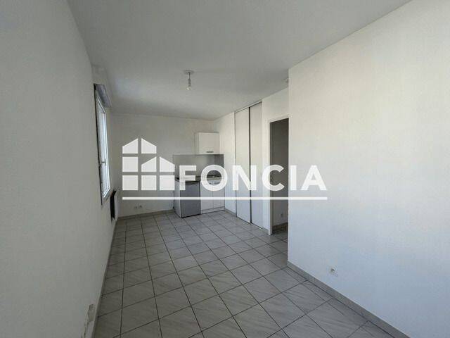 Appartement 1 pièce 20 m² · à Nîmes · 20 m² · 374 €