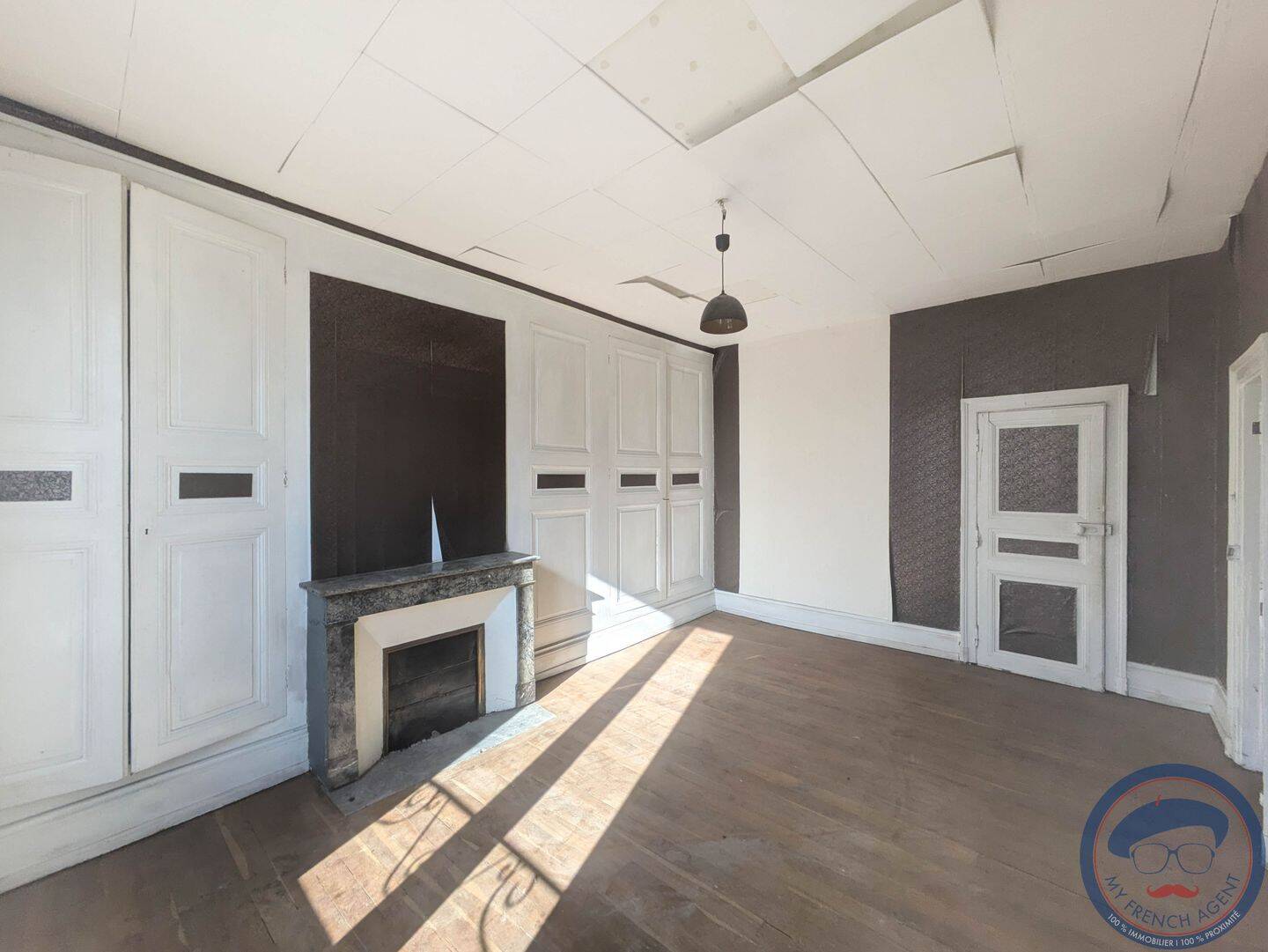 Maison 10 pièces 565 m² · à Loches · 565 m² · 309 750 €