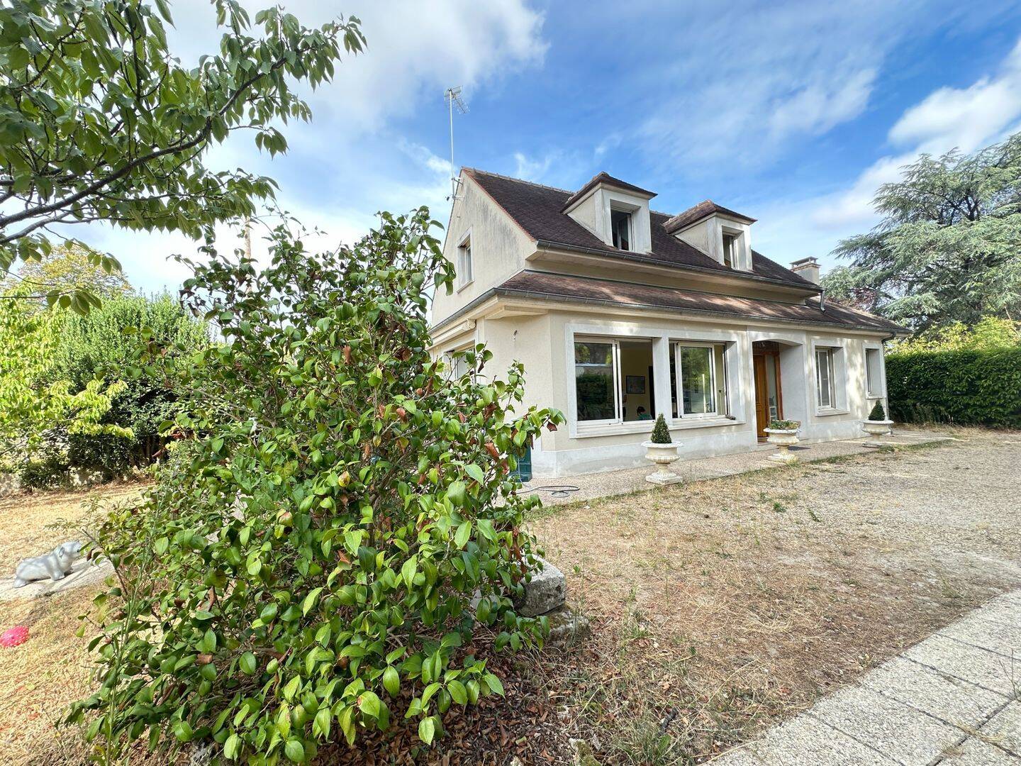 Maison 6 pièces 111 m² · à Barbizon · 111 m² · 1 800 €/mois