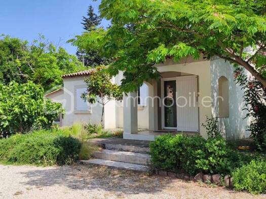 Maison à vendre - Première occupation 619 000 € 7 pièces 4 chambres 146 m² 2 500 m² de terrain Centre Solliès-Pont 83210