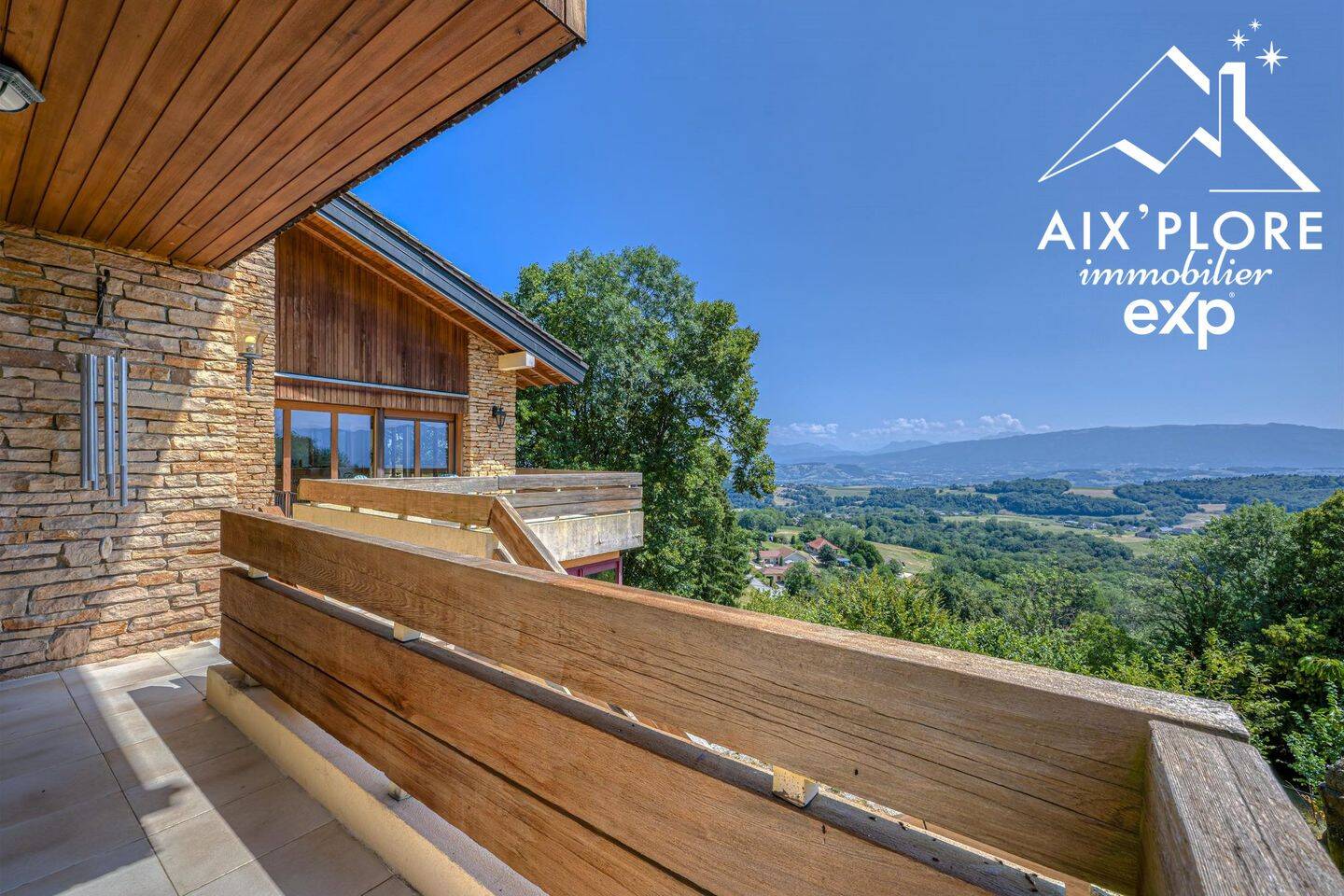 Maison 6 pièces 286 m² · à Entrelacs · 286 m² · 849 000 €