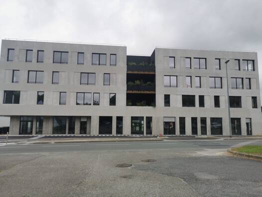 Local commercial à louer 4 780 € 266 m² de surface de vente Anglet 64600