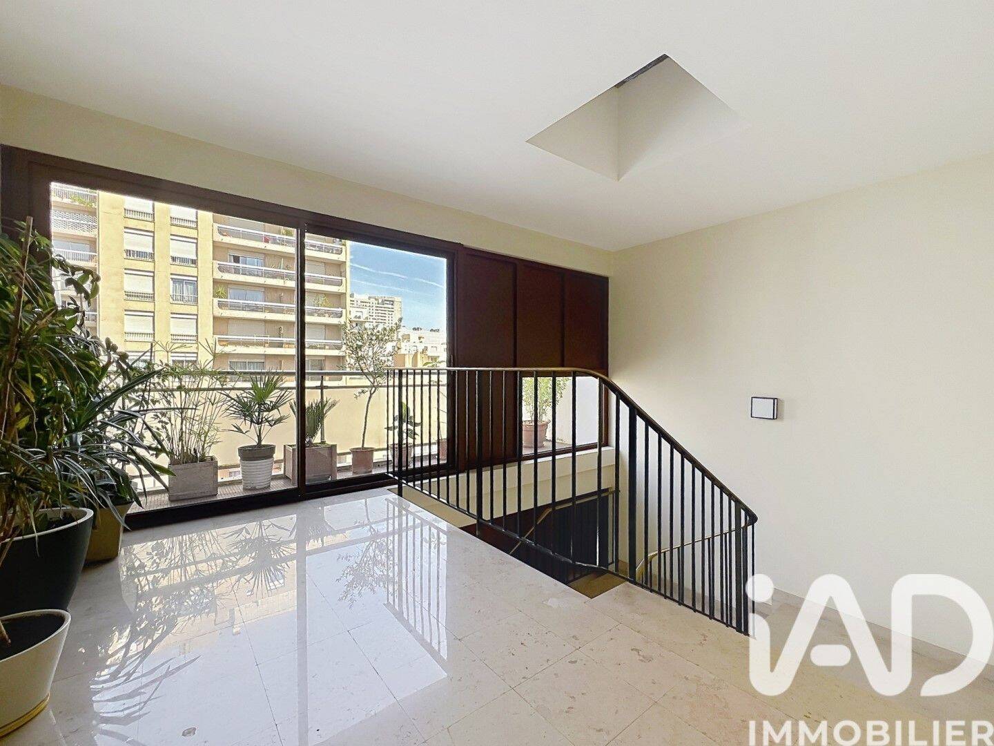 Appartement 1 pièce 29 m² · à Courbevoie · 28,6 m² · 1 100 €/mois