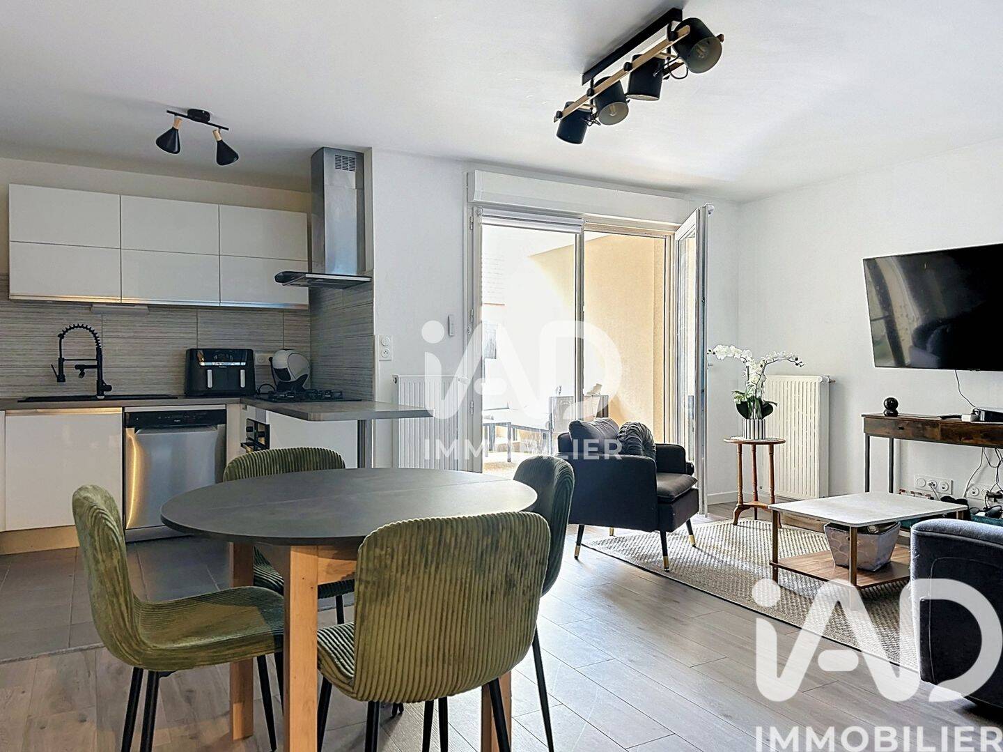 Appartement 4 pièces 76 m² · à Jouars-Pontchartrain · 76,3 m² · 295 000 €