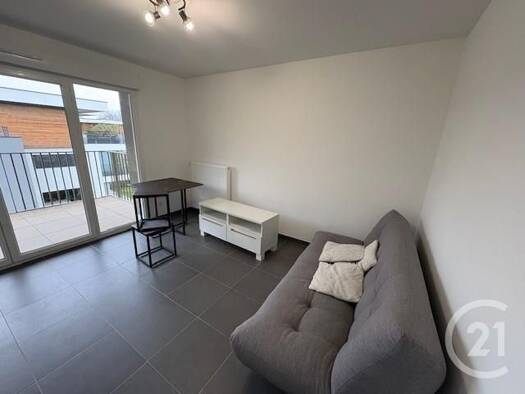 Appartement à louer 915 € 2 pièces 1 chambre 44,2 m² Étage 2/2 Anthy-sur-Léman 74200