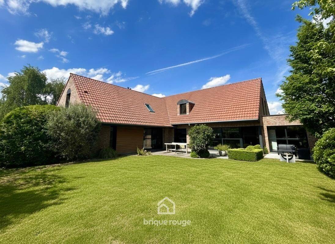 Maison 9 pièces 255 m² · à Fleurbaix · 255 m² · 880 000 €