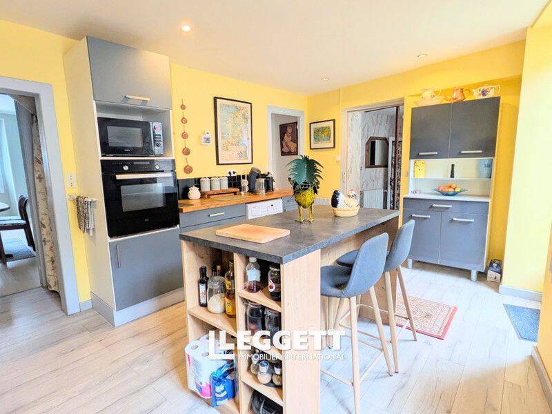 Maison 5 pièces 131 m² · à Coussac-Bonneval · 131 m² · 93 600 €
