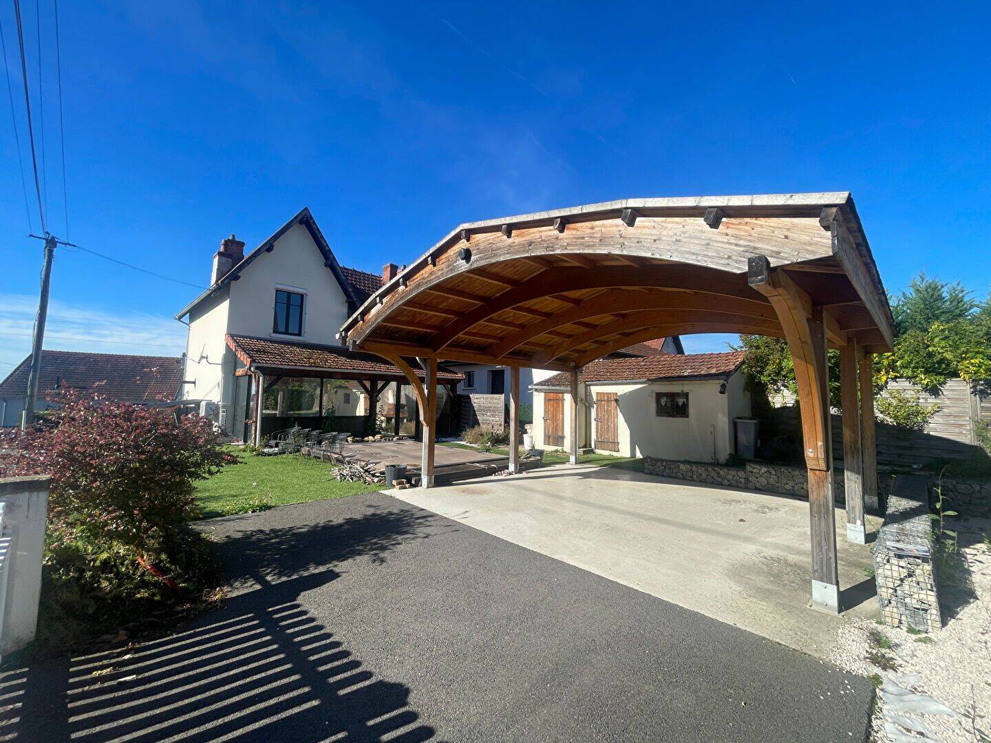 Maison 6 pièces 100 m² · à Montceau-les-Mines · 100 m² · 99 000 €