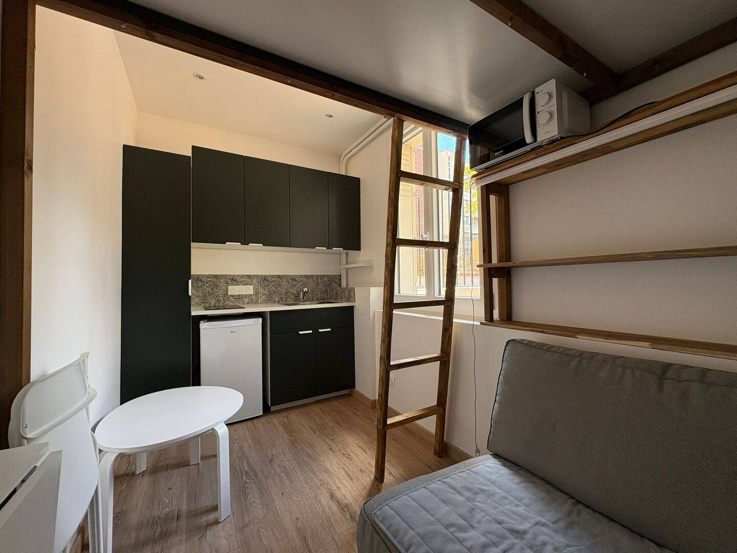 Appartement 1 pièce 11 m² · à Neuilly-sur-Seine · 11 m² · 600 €/mois