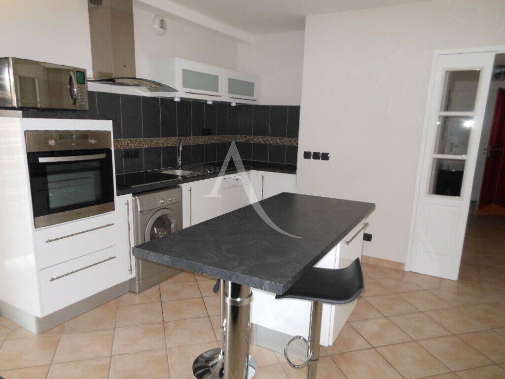 Appartement 3 pièces 66 m² · à Bourg-en-Bresse · 66 m² · 840 €