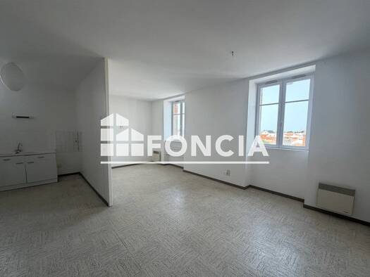 Appartement à louer 660 € 2 pièces 1 chambre 50 m² 3ème étage Noirmoutier Centre Noirmoutier-en-l'Île 85330
