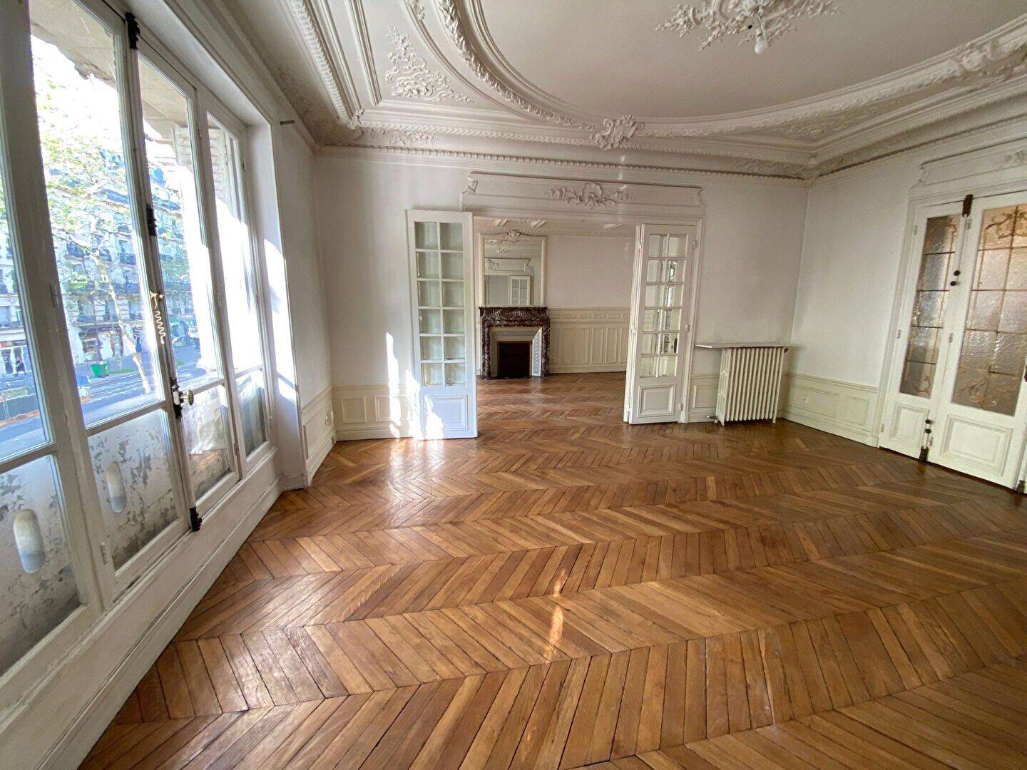 Appartement 6 pièces 180 m² · à Paris 11ème Arrondissement · 180 m² · 1 895 000 €