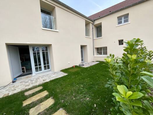 Maison à louer 2 280 € 5 pièces 4 chambres 75 m² 20 m² de terrain Mareil-Marly 78750