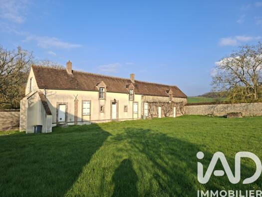 Maison à vendre 210 000 € 4 pièces 3 chambres 125 m² 4 516 m² de terrain Voisines 89260