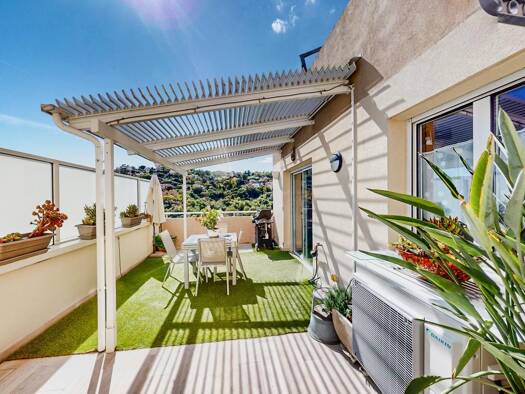 Appartement à vendre 510 000 € 3 pièces 2 chambres 71 m² Étage 3/3 Le Centre Ville Mandelieu-la-Napoule 06210