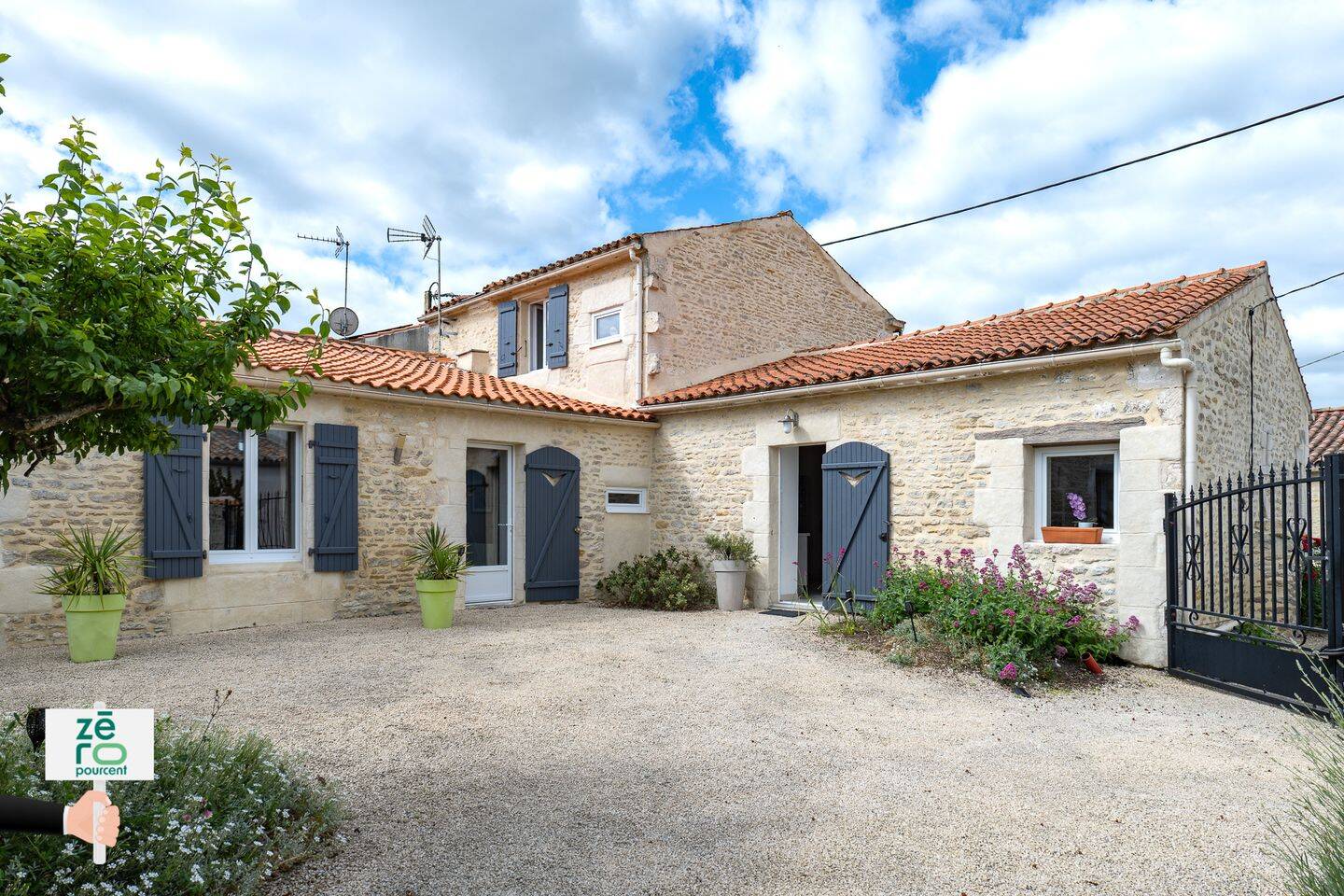 Maison 6 pièces 238 m² · à Triaize · 238 m² · 338 900 €