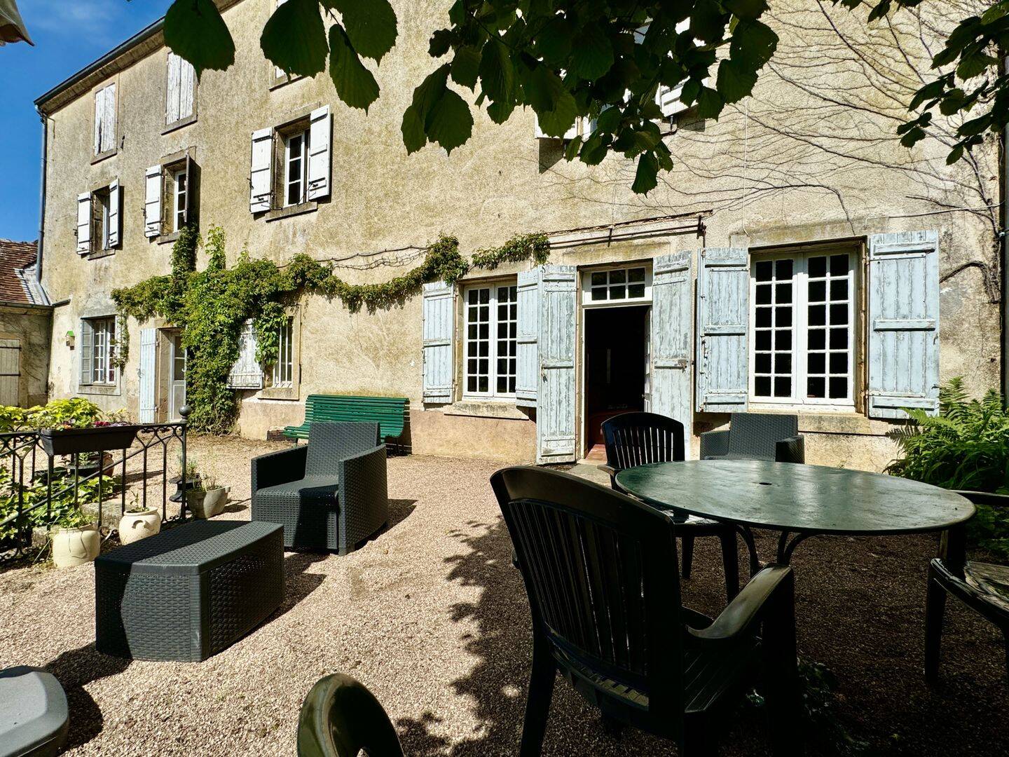 Maison 7 pièces 270 m² · à Charolles · 270 m² · 525 000 €