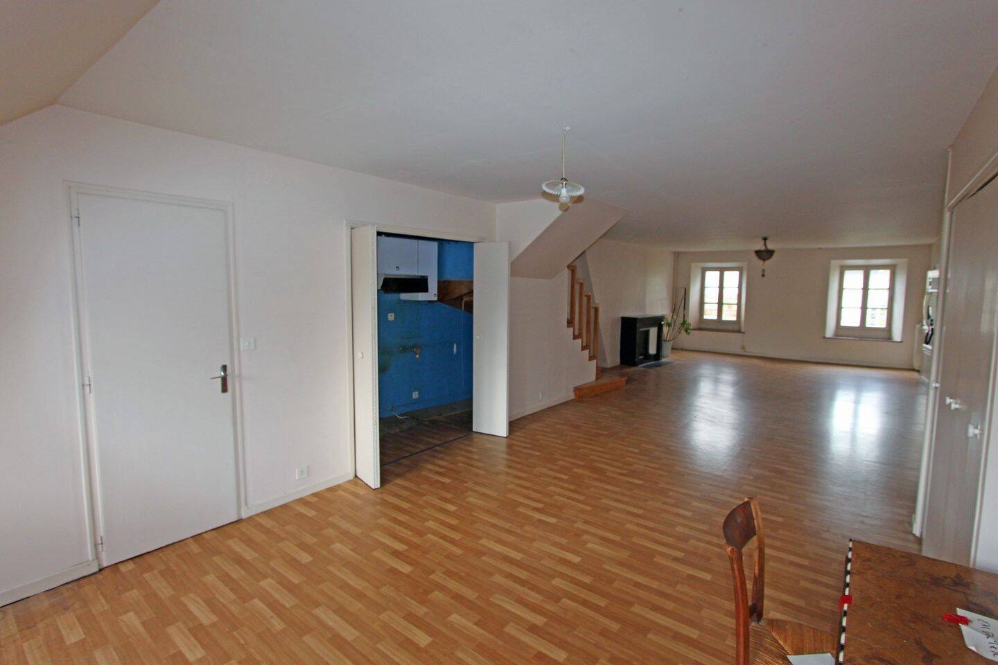 Appartement 8 pièces 164 m² · à Lons-le-Saunier · 164 m² · 135 000 €