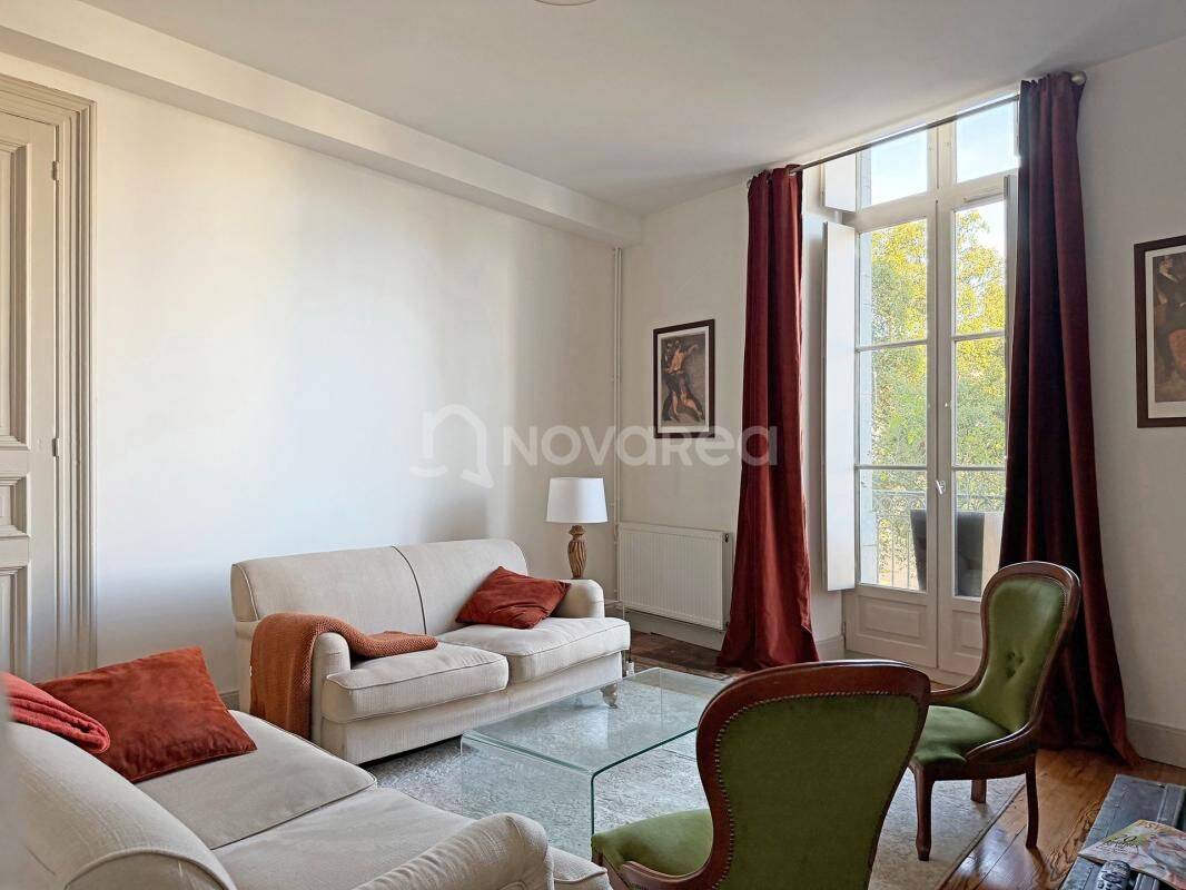 Appartement 4 pièces 104 m² · à Pau · 104 m² · 1 400 €/mois