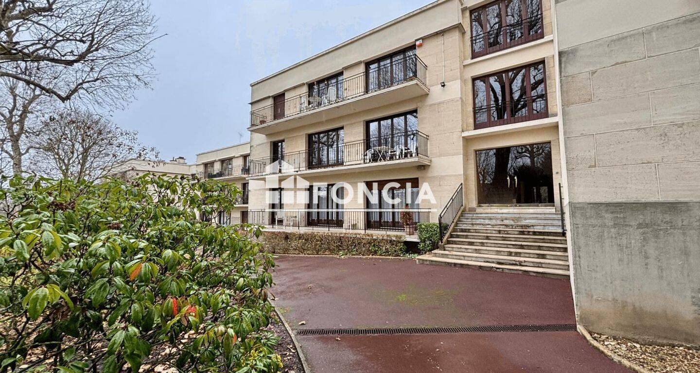 Appartement 1 pièce 10 m² · à Saint-Nom-la-Bretèche · 10,1 m² · 480 €