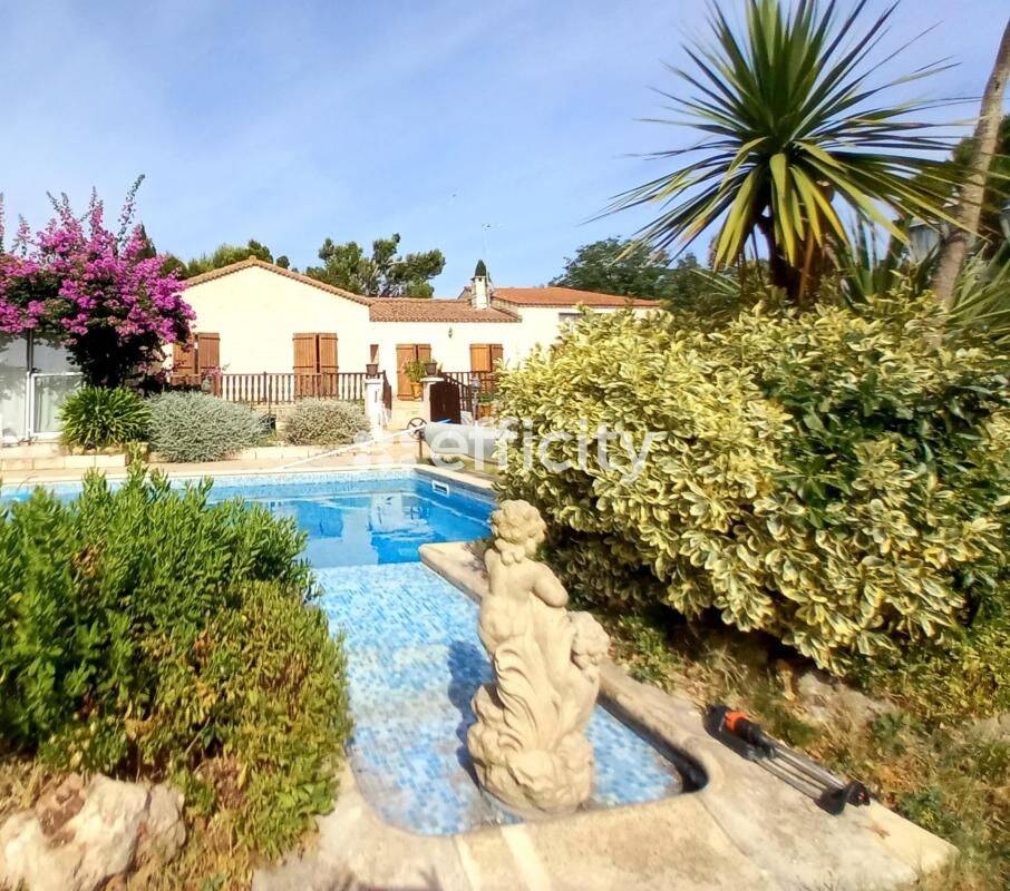 Maison 8 pièces 210 m² · à Valros · 210 m² · 579 000 €