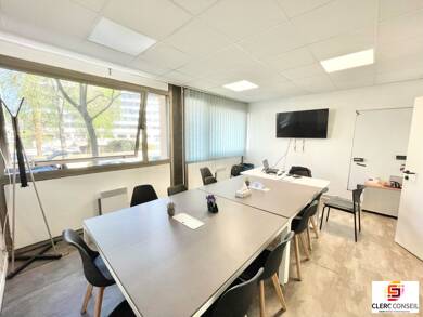 Espace bureau à vendre 218 000 € 104 m² de bureaux Rouen 76100