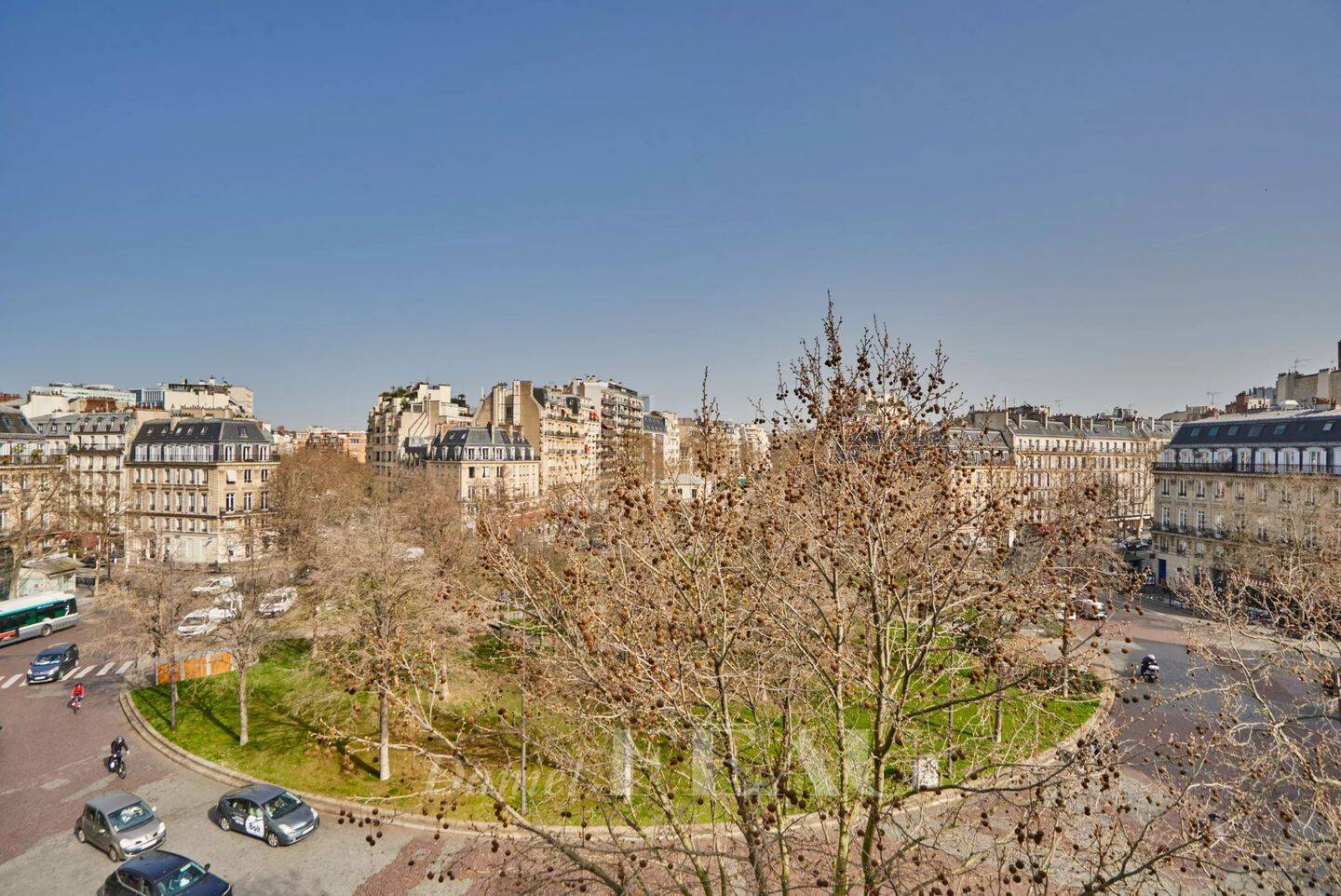 Appartement 6 pièces 148 m² · à Paris 17ème Arrondissement · 148 m² · 1 995 000 €