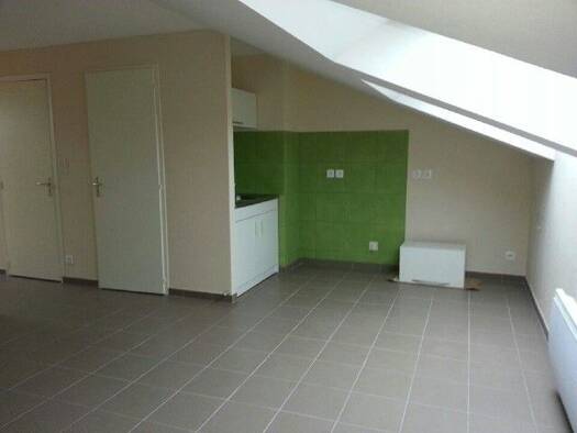 Appartement à louer 345 € 1 pièce 1 chambre 24,6 m² Étage 4/4 Rambervillers 88700