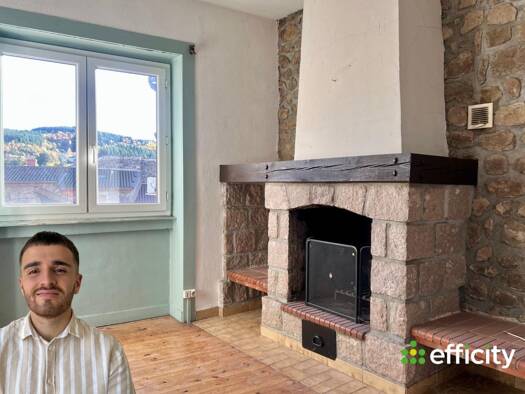 Immeuble à vendre 279 000 € 254 m² Luriecq 42380