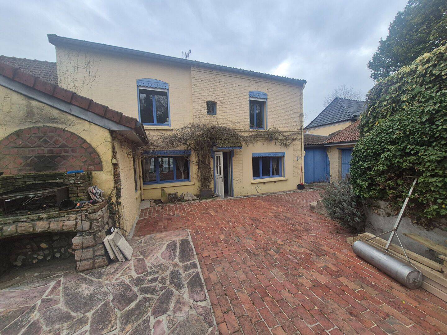 Maison 9 pièces 225 m² · à Divion · 225 m² · 255 000 €