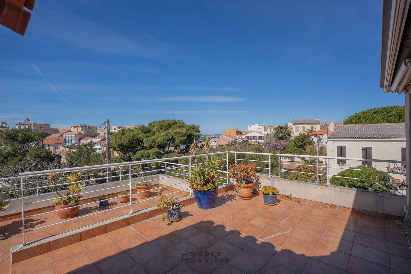 Appartement 4 pièces 112 m² · à Marseille 7ème Arrondissement · 112 m² · 990 000 €