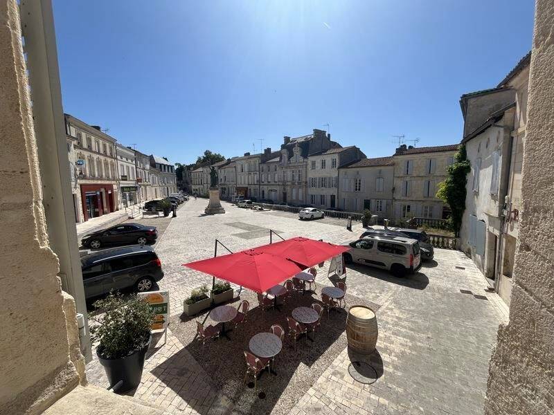 Appartement 4 pièces 65 m² · à Jonzac · 65,2 m² · 700 €/mois