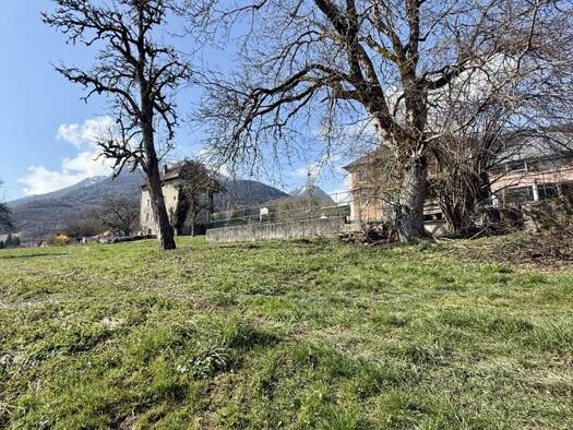 Terrain constructible à vendre 190 800 € 1 145 m² de terrain Faverges-Seythenex 74210