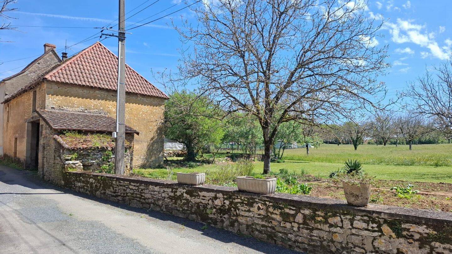 Maison 1 pièce 71 m² · à Excideuil · 71 m² · 37 800 €
