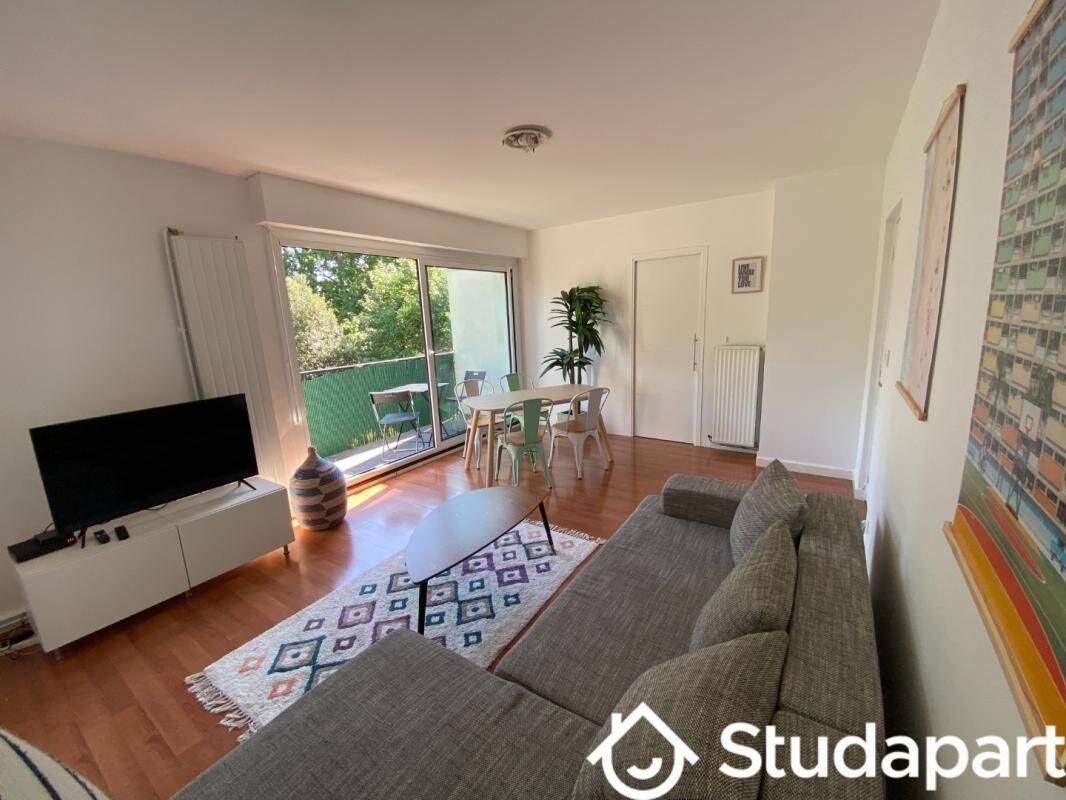1 pièce 12 m² · à Talence · 12 m² · 560 €
