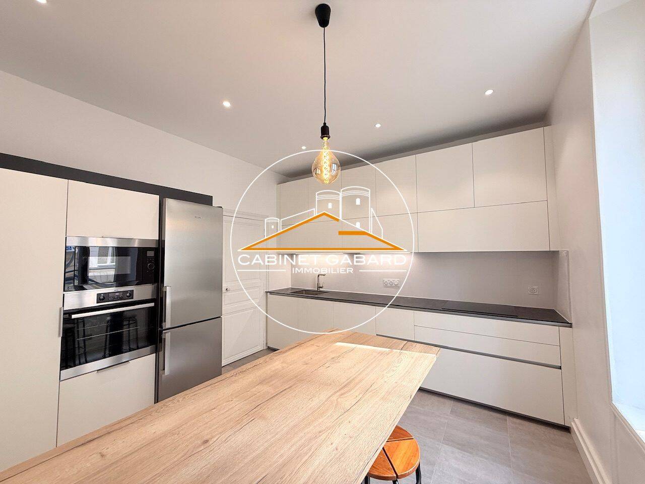 Maison 8 pièces 153 m² · à Angers · 153 m² · 605 000 €