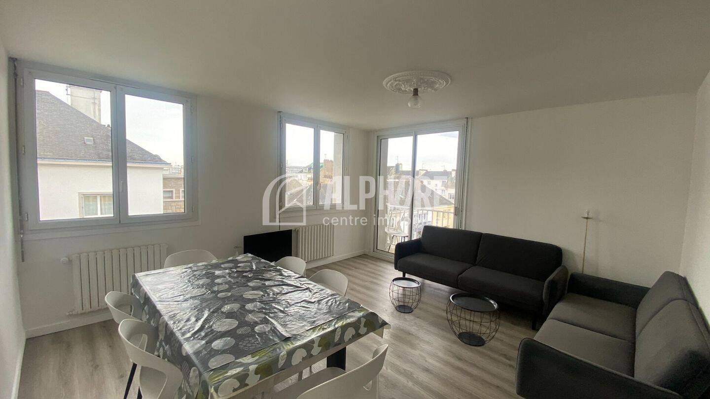 Appartement 6 pièces 110 m² · à Saint-Nazaire · 109,8 m² · 3 734 €/mois