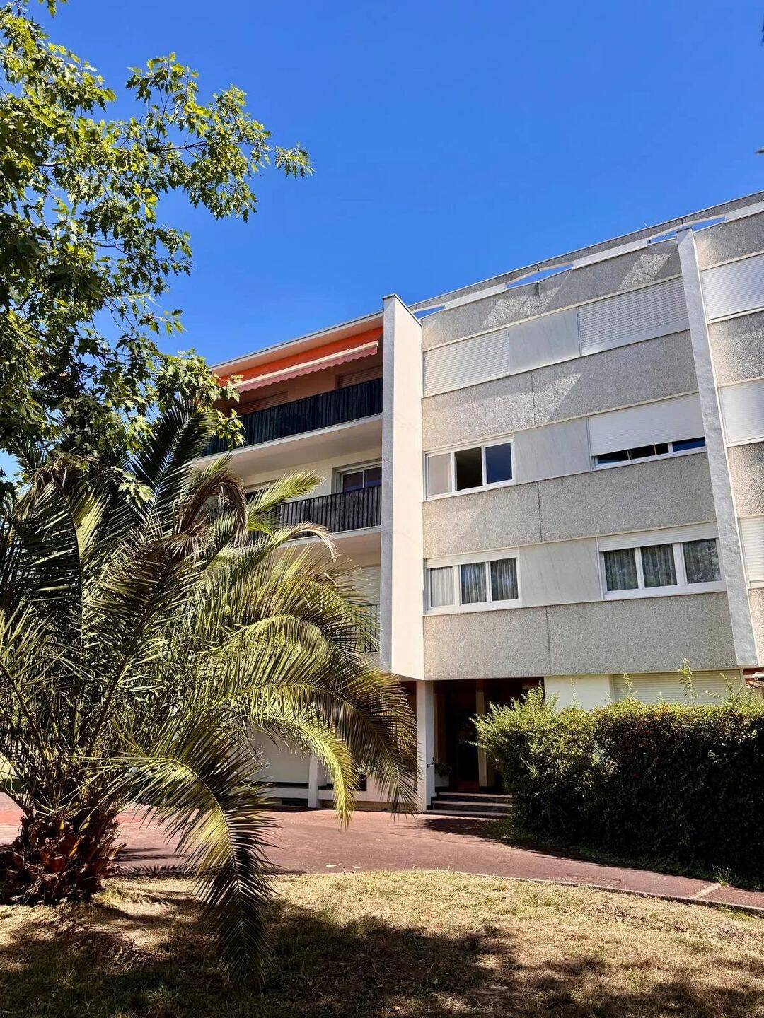 Appartement 5 pièces 105 m² · à Gradignan · 105 m² · 1 195 €/mois