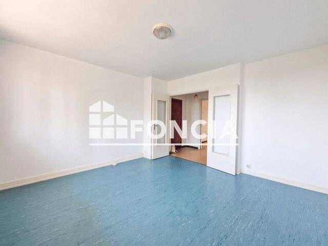 Appartement 3 pièces 62 m² · à Voiron · 61,8 m² · 718 €