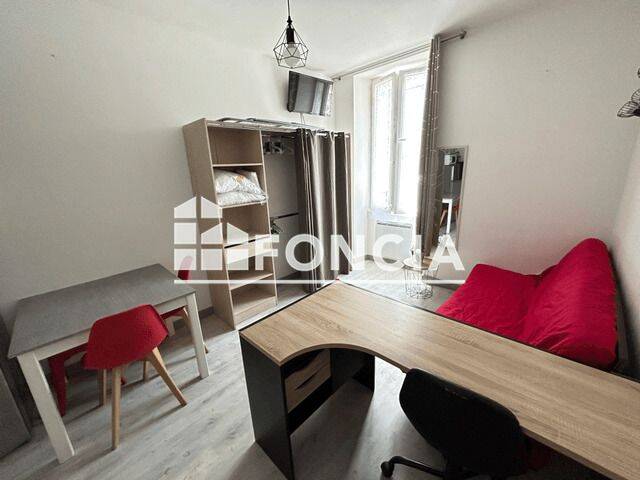 Appartement 1 pièce 18 m² · à Rochefort · 17,7 m² · 455 €