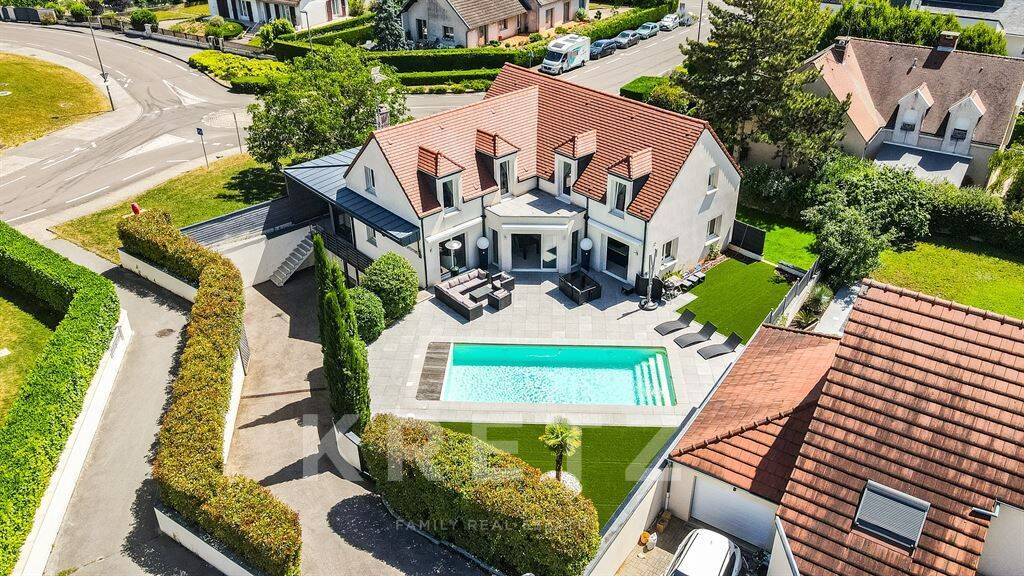 RARE SUR SECTEUR PRISE - CONTEMPORAINE FAMILIALE AVEC PISCINE - — 1