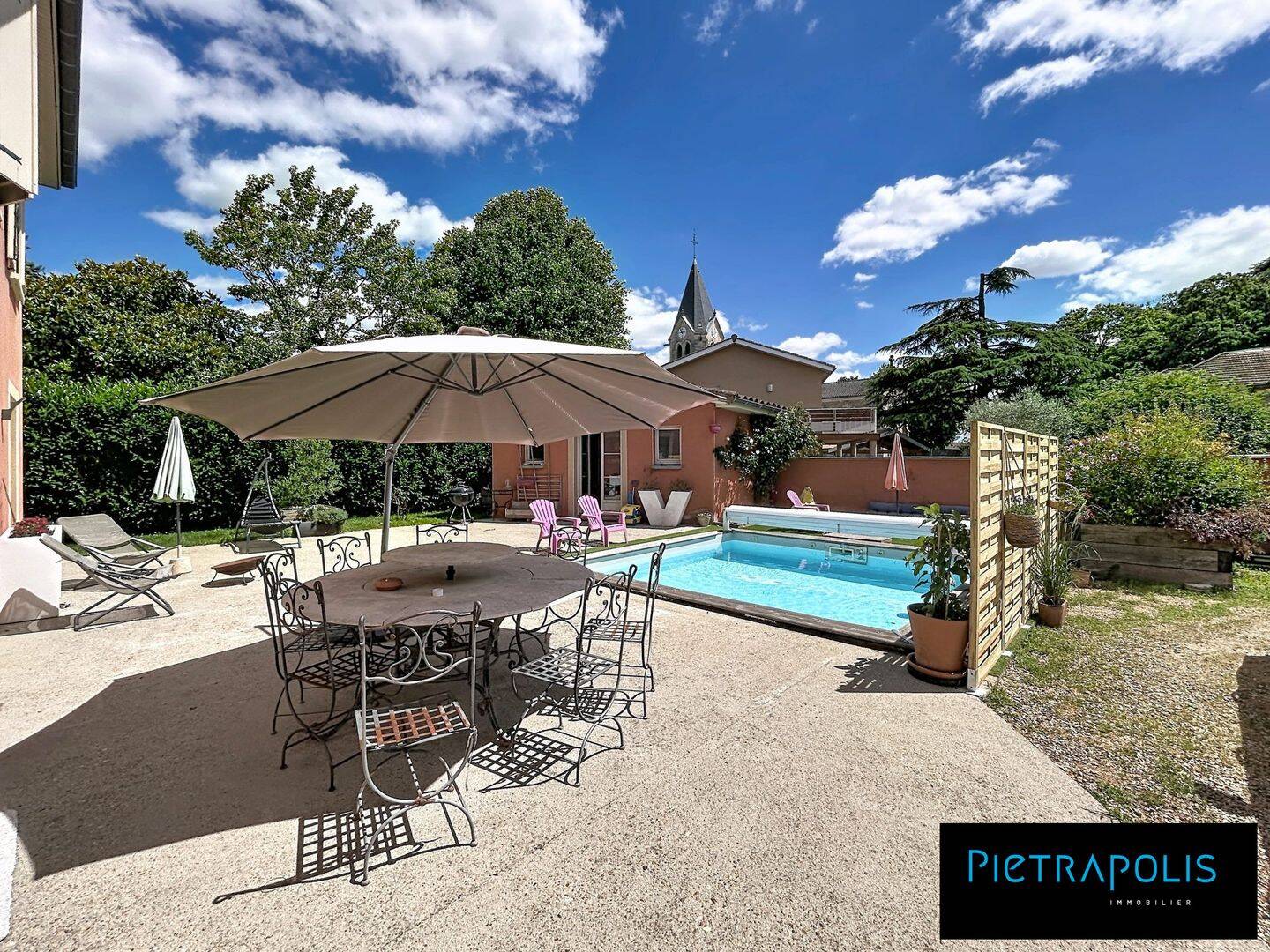 Maison 5 pièces 178 m² · à Genay · 178 m² · 569 000 €